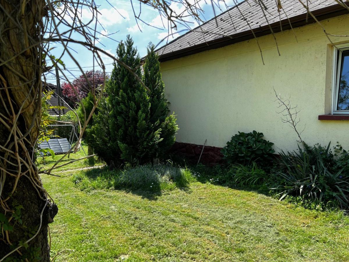 Csodakertes Kishaz Balatonfuzfon Bagian luar foto