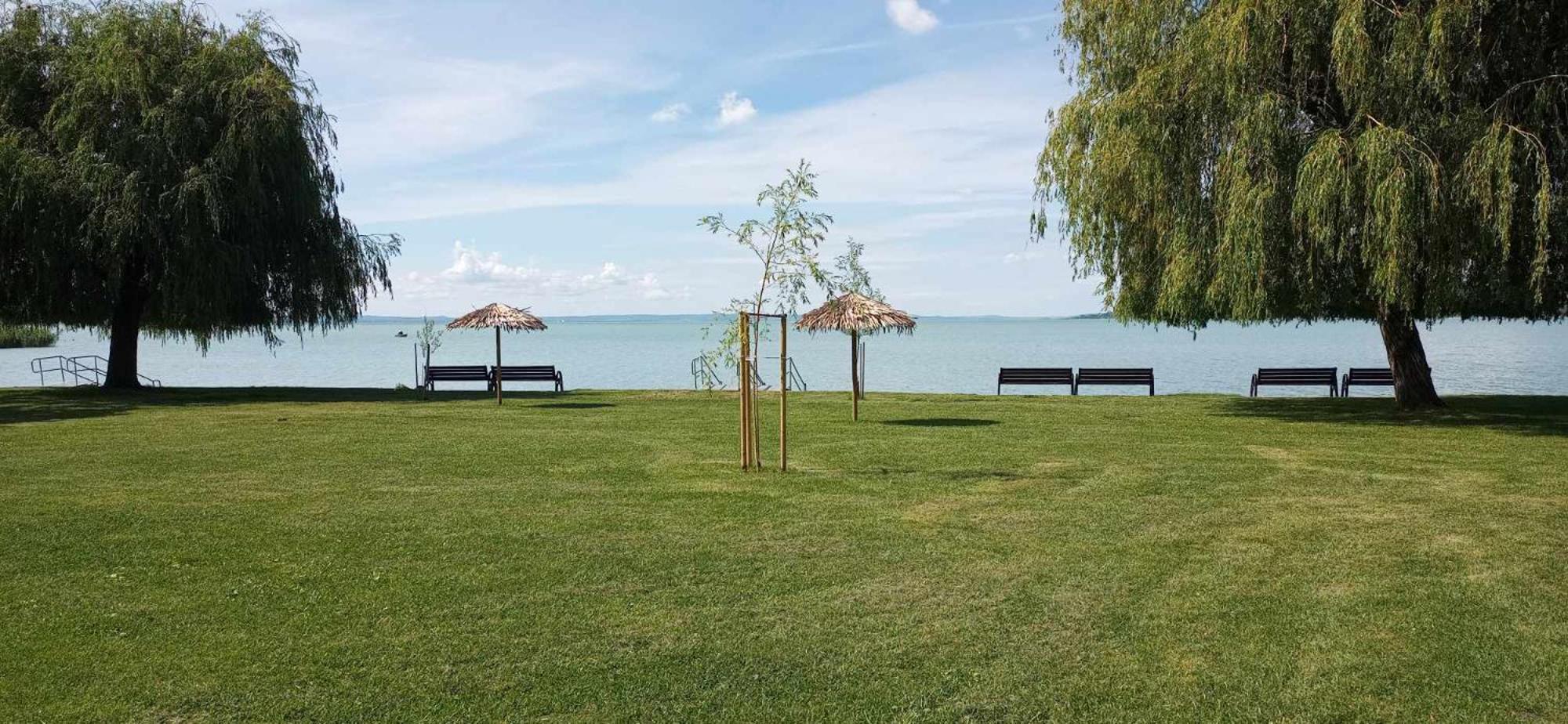 Csodakertes Kishaz Balatonfuzfon Bagian luar foto